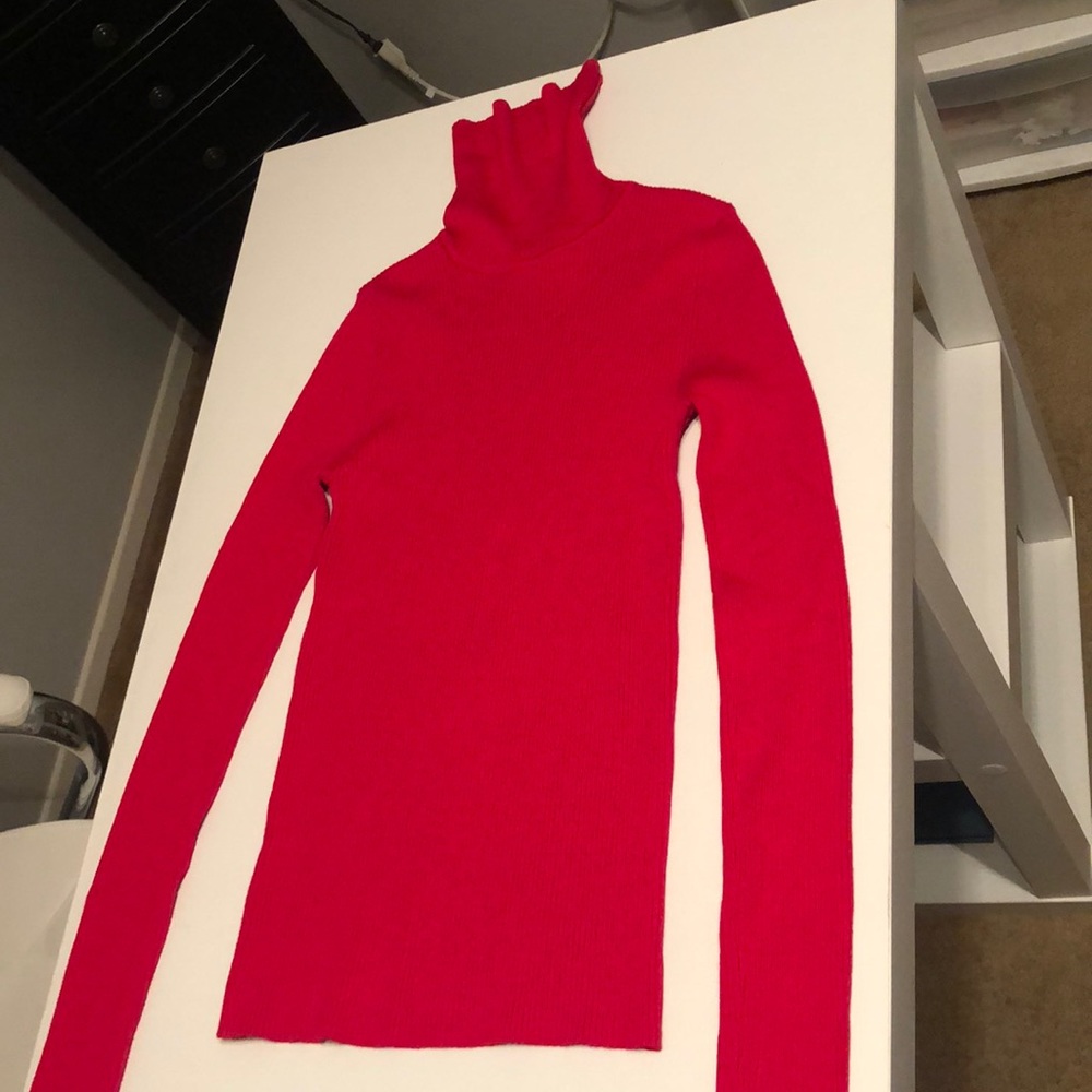 Red turtleneck sweater. Size:medium